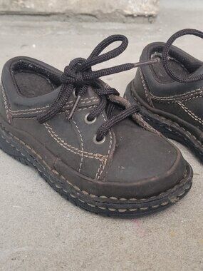 Kid Connection Size 5 Baby Infant Shoes Dark Brown Hard Sole Laces Leather